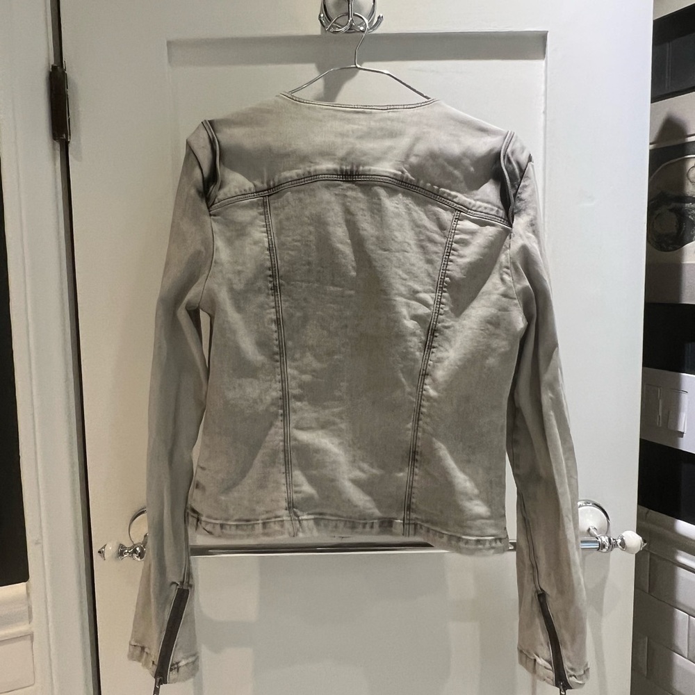 Romeo and Juliet Couture Gray Studded Jean Women's Jacket - Picture 4 of 8
